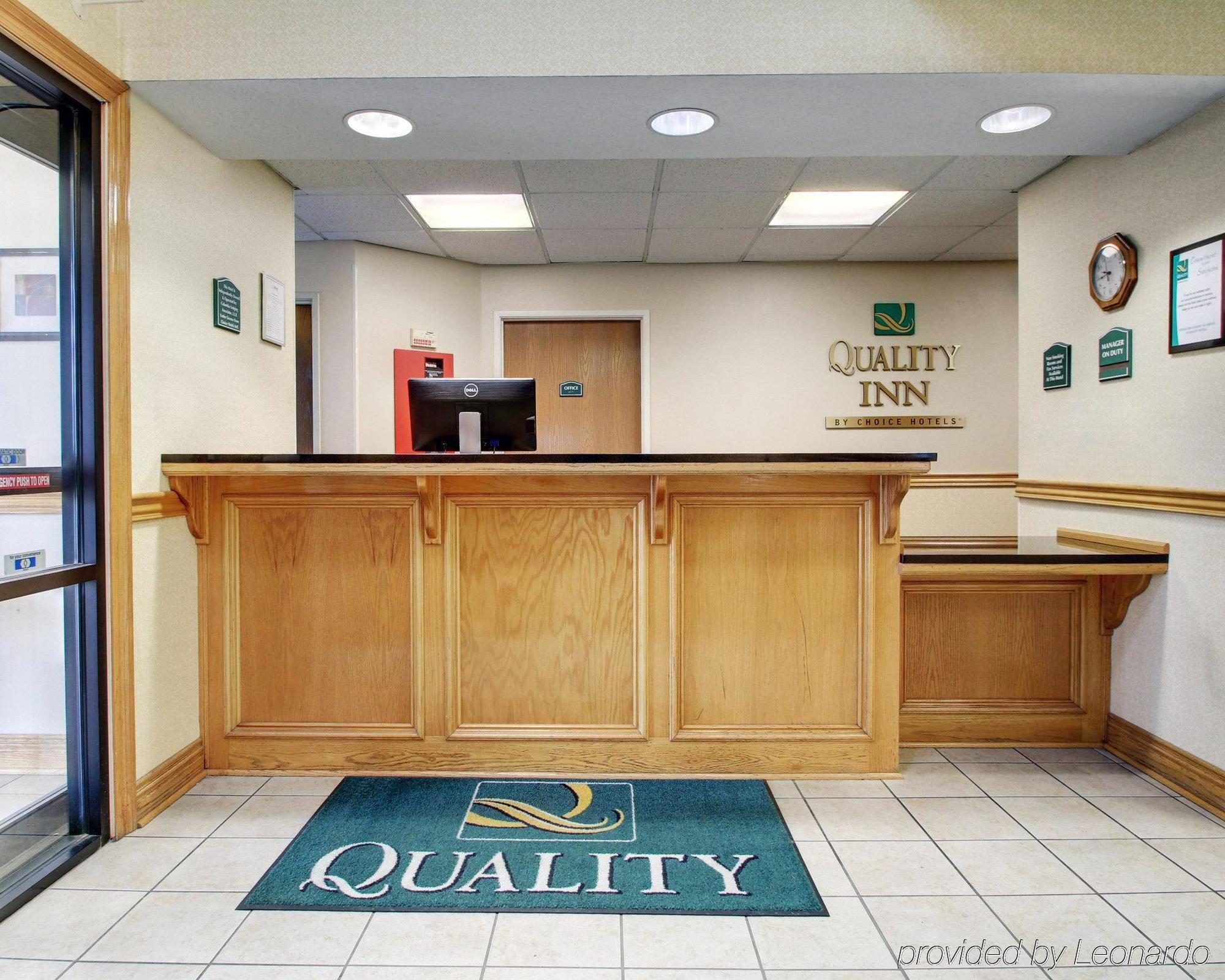 Columbia Inn & Suites Dış mekan fotoğraf