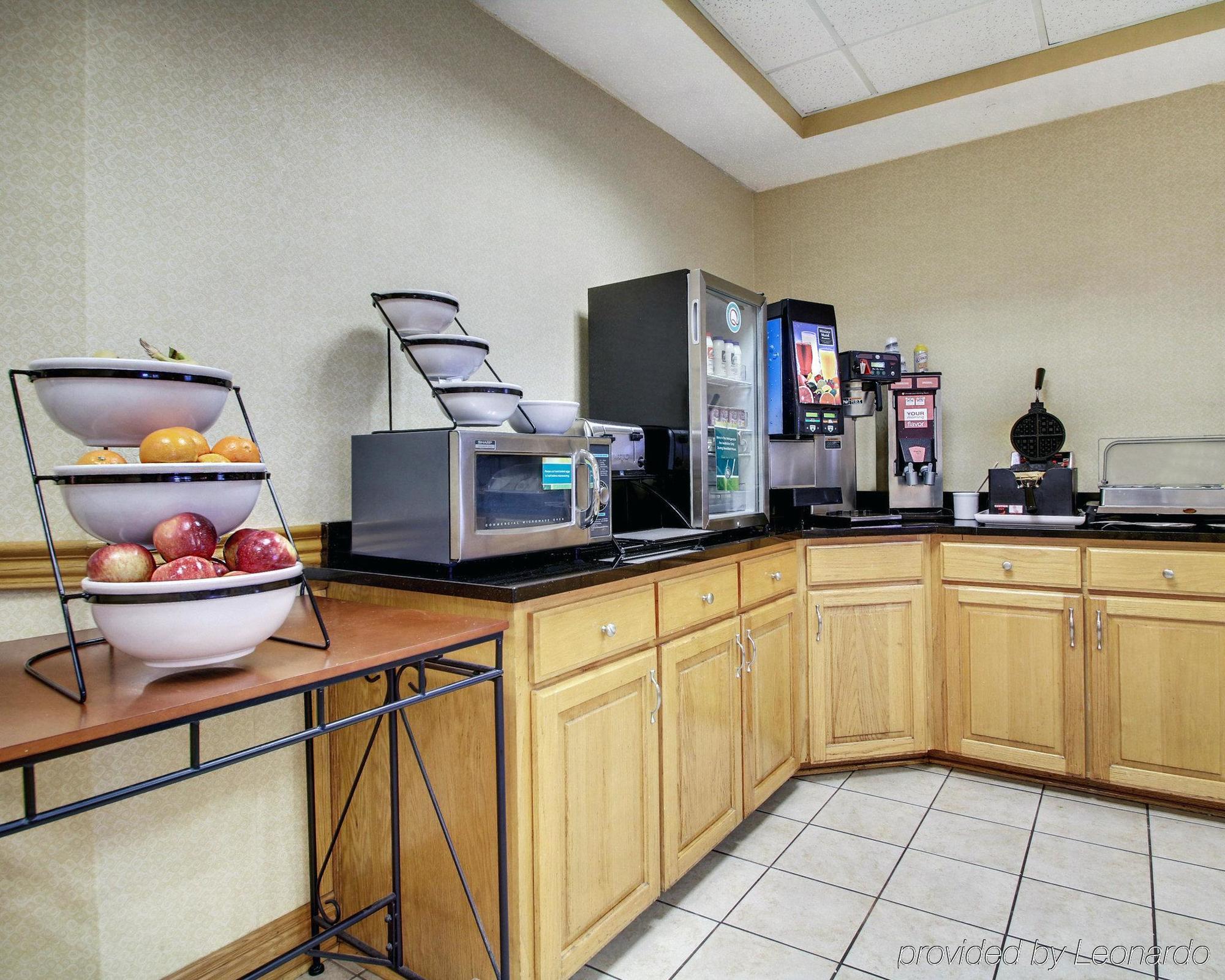 Columbia Inn & Suites Dış mekan fotoğraf