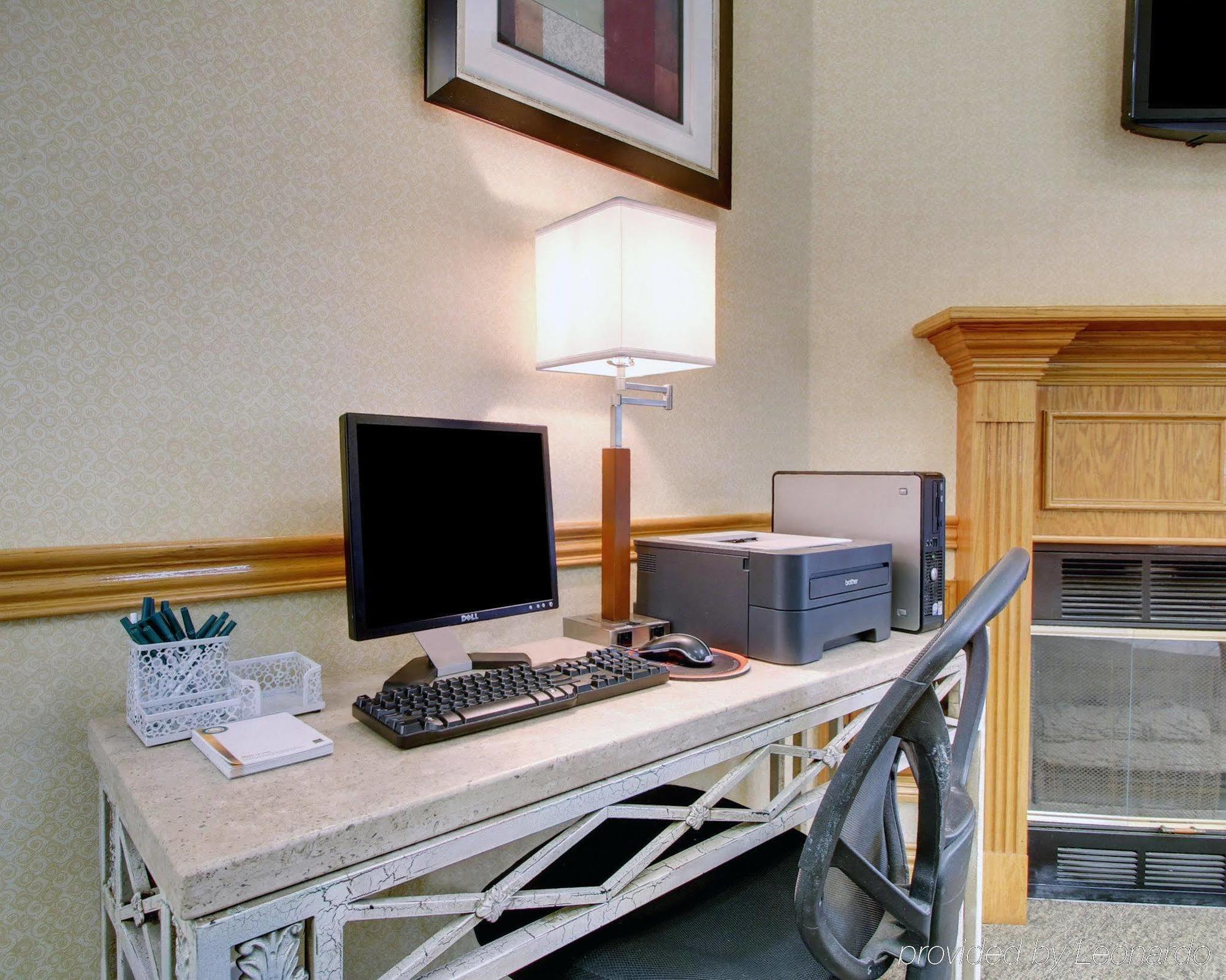 Columbia Inn & Suites Dış mekan fotoğraf